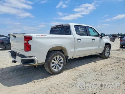 Trzecie zdjęcie samochodu z tyłu: 2024 CHEVROLET SILVERADO K1500 CUSTOM VIN:1GCPDBEK0RZ328570 - miniatura