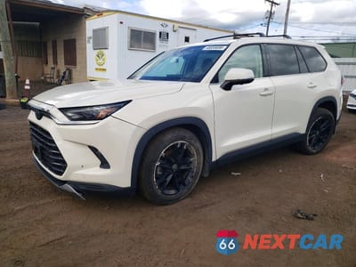 2024 TOYOTA GRAND HIGHLANDER PLATINUM 5TDAAAB5XRS046123 - główne zdjęcie licytacji z USA - miniatura