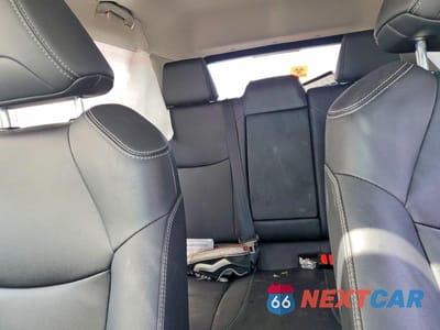 Zdjęcie 10 z 13 samochodu: 2022 TOYOTA COROLLA CROSS XLE VIN:7MUDAAAG9NV003327 - miniatura