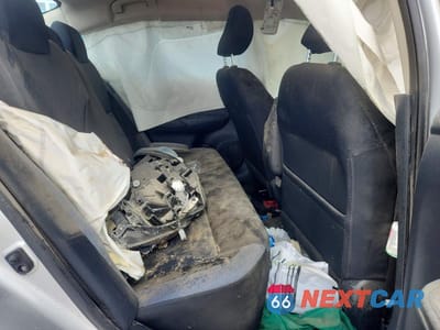 Zdjęcie 10 z 12 samochodu: 2025 NISSAN VERSA SV VIN:3N1CN8EV1SL868714 - miniatura