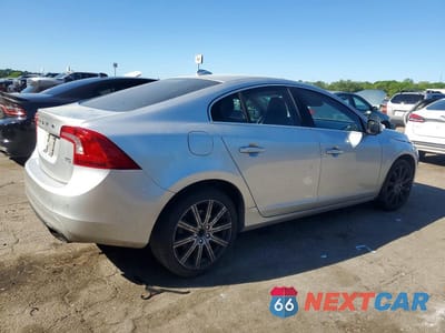 Trzecie zdjęcie samochodu z tyłu: 2014 VOLVO S60 T5 VIN:YV1612FS3E1291424 - miniatura