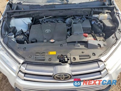 Zdjęcie 12 z 13 samochodu: 2018 TOYOTA HIGHLANDER XLE VIN:5TDJZRFH0JS525747 - miniatura