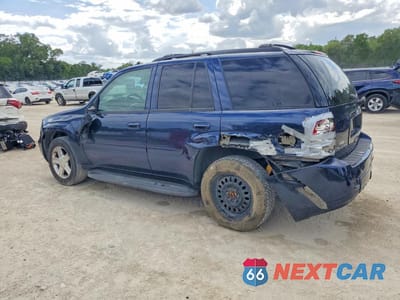 Drugie zdjęcie samochodu z przodu: 2008 CHEVROLET TRAILBLAZER LS VIN:1GNDT13S282190449 - miniatura