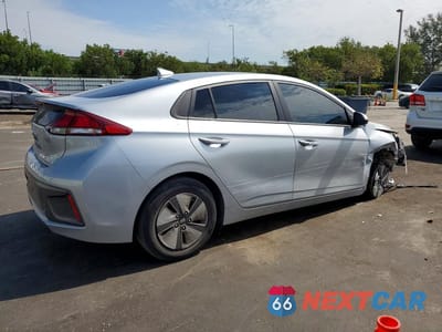 Trzecie zdjęcie samochodu z tyłu: 2022 HYUNDAI IONIQ BLUE VIN:KMHC65LC4NU270357 - miniatura