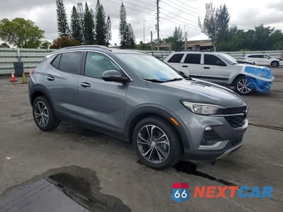 Czwarte zdjęcie samochodu z boku: 2021 BUICK ENCORE GX SELECT VIN:KL4MMDSL7MB066120 - miniatura