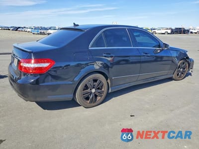 Trzecie zdjęcie samochodu z tyłu: 2013 MERCEDES-BENZ E 350 VIN:WDDHF5KB3DA747630 - miniatura