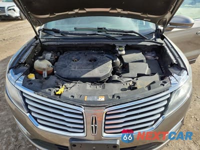 Zdjęcie 12 z 13 samochodu: 2017 LINCOLN MKC PREMIERE VIN:5LMCJ1D93HUL68372 - miniatura