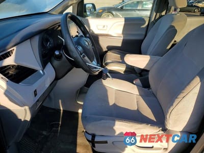 Zdjęcie 7 z 13 samochodu: 2020 TOYOTA SIENNA L VIN:5TDZZ3DC1LS055058 - miniatura