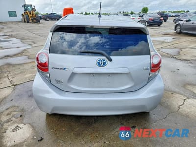Zdjęcie 6 z 12 samochodu: 2013 TOYOTA PRIUS C ONE VIN:JTDKDTB36D1047118 - miniatura