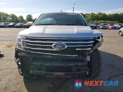 Piąte zdjęcie samochodu w środku: 2019 FORD EXPEDITION MAX XLT VIN:1FMJK1JT7KEA44284 - miniatura