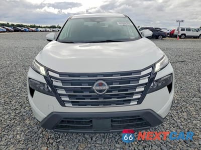 Piąte zdjęcie samochodu w środku: 2024 NISSAN ROGUE SV VIN:JN8BT3BB7RW431465 - miniatura