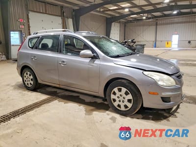 Czwarte zdjęcie samochodu z boku: 2011 HYUNDAI ELANTRA TOURING GLS VIN:KMHDC8AEXBU108036 - miniatura