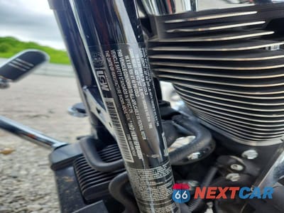 Zdjęcie 9 z 9 samochodu: 2015 HARLEY-DAVIDSON FLHX STREET GLIDE VIN:1HD1KBM16FB640884 - miniatura