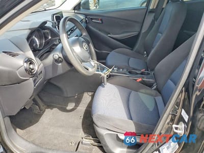 Zdjęcie 7 z 12 samochodu: 2016 SCION IA BASE VIN:3MYDLBZV2GY128051 - miniatura