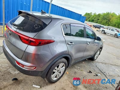 Trzecie zdjęcie samochodu z tyłu: 2017 KIA SPORTAGE LX VIN:KNDPM3ACXH7241693 - miniatura