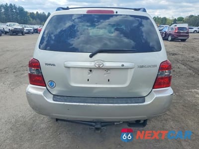 Zdjęcie 6 z 13 samochodu: 2004 TOYOTA HIGHLANDER BASE VIN:JTEGD21A040104575 - miniatura