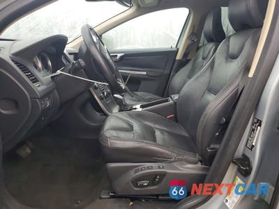 Zdjęcie 7 z 13 samochodu: 2013 VOLVO XC60 3.2 VIN:YV4952DL2D2381656 - miniatura