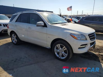 Czwarte zdjęcie samochodu z boku: 2012 MERCEDES-BENZ ML 350 4MATIC VIN:4JGDA5HB7CA031595 - miniatura