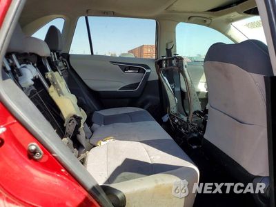 Zdjęcie 11 z 13 samochodu: 2024 TOYOTA RAV4 XLE VIN:2T3W1RFV4RW362324 - miniatura