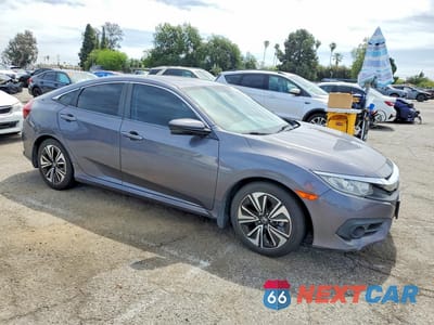 Czwarte zdjęcie samochodu z boku: 2017 HONDA CIVIC EXL VIN:2HGFC1F71HH631814 - miniatura