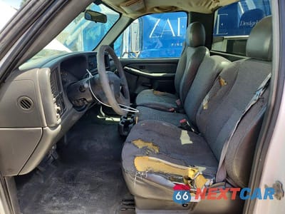 Zdjęcie 7 z 12 samochodu: 2004 GMC NEW SIERRA C3500 VIN:1GDJC34U44E247018 - miniatura