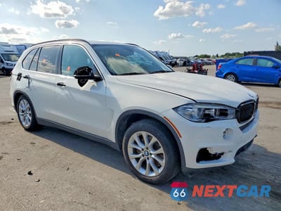 Czwarte zdjęcie samochodu z boku: 2016 BMW X5 XDR40E VIN:5UXKT0C50G0F74732 - miniatura