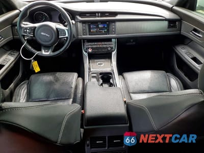 Zdjęcie 8 z 12 samochodu: 2016 JAGUAR XF S VIN:SAJBG4BV8GCY06179 - miniatura