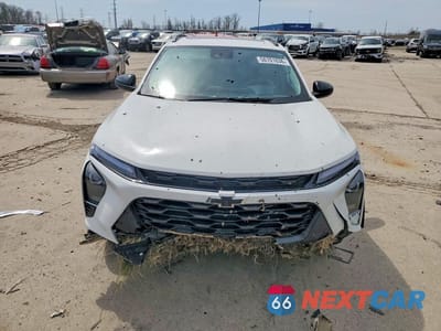 Piąte zdjęcie samochodu w środku: 2024 CHEVROLET TRAX ACTIV VIN:KL77LKE24RC170723 - miniatura
