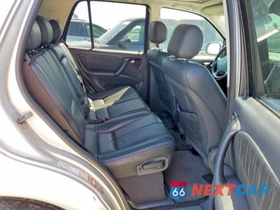 Zdjęcie 11 z 13 samochodu: 2000 MERCEDES-BENZ ML 430 VIN:4JGAB72E8YA194018 - miniatura