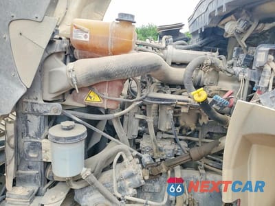 Zdjęcie 7 z 10 samochodu: 2017 INTERNATIONAL 4400 UTILITY / SERVICE TRUCK VIN:3HAMKSTNXHL505780 - miniatura