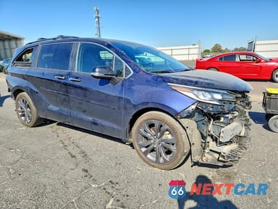 Czwarte zdjęcie samochodu z boku: 2024 TOYOTA SIENNA XSE VIN:5TDCRKEC5RS205874 - miniatura