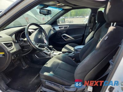 Zdjęcie 7 z 12 samochodu: 2017 HYUNDAI VELOSTER VALUE EDITION VIN:KMHTC6AD7HU320554 - miniatura
