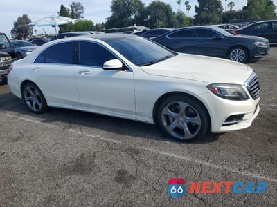 Czwarte zdjęcie samochodu z boku: 2015 MERCEDES-BENZ S 550 VIN:WDDUG8CBXFA134998 - miniatura