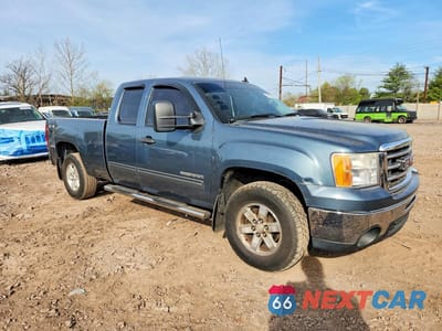 Czwarte zdjęcie samochodu z boku: 2012 GMC SIERRA K1500 SLE VIN:1GTR2VE75CZ284150 - miniatura