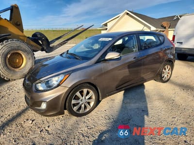 2013 HYUNDAI ACCENT SE KMHCU5AE7DU061154 - główne zdjęcie licytacji z USA - miniatura