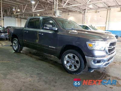 Czwarte zdjęcie samochodu z boku: 2021 RAM 1500 BIG HORN VIN:1C6SRFFT1MN521540 - miniatura
