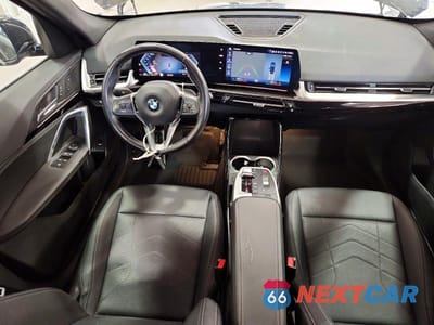 Zdjęcie 8 z 14 samochodu: 2023 BMW X1 XDRIVE28I VIN:WBX73EF05P5W20353 - miniatura