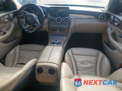 Zdjęcie 7 z 10 samochodu: 2019 MERCEDES-BENZ C 300 4MATIC VIN:55SWF8EB0KU316423 - miniatura