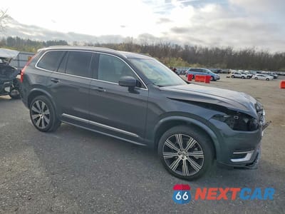 Czwarte zdjęcie samochodu z boku: 2021 VOLVO XC90 T6 INSCRIPTION VIN:YV4A221L5M1670448 - miniatura