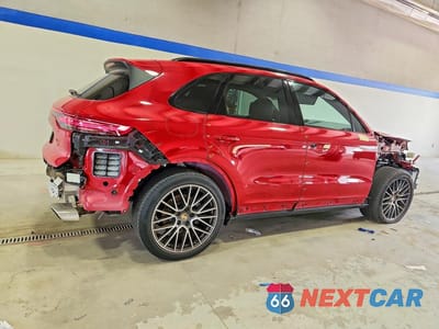 Trzecie zdjęcie samochodu z tyłu: 2022 PORSCHE CAYENNE VIN:WP1AA2AY1NDA02632 - miniatura