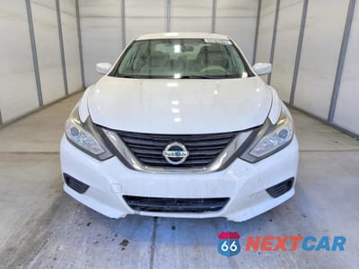 Piąte zdjęcie samochodu w środku: 2016 NISSAN ALTIMA 2.5 S VIN:1N4AL3APXGC228787 - miniatura