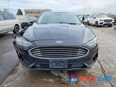 Piąte zdjęcie samochodu w środku: 2019 FORD FUSION SE VIN:3FA6P0T96KR173076 - miniatura
