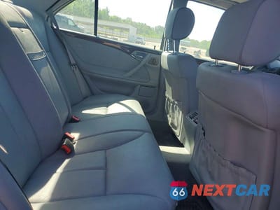 Zdjęcie 10 z 12 samochodu: 2000 MERCEDES-BENZ E 320 VIN:WDBJF65JXYB026868 - miniatura