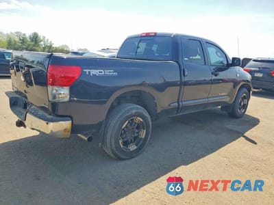 Trzecie zdjęcie samochodu z tyłu: 2007 TOYOTA TUNDRA DOUBLE CAB SR5 VIN:5TBBT54177S455251 - miniatura