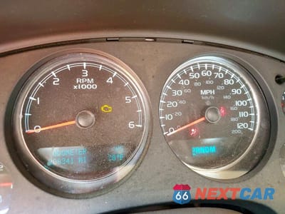 Zdjęcie 9 z 13 samochodu: 2012 CHEVROLET SUBURBAN C1500 LT VIN:1GNSCJE06CR216960 - miniatura