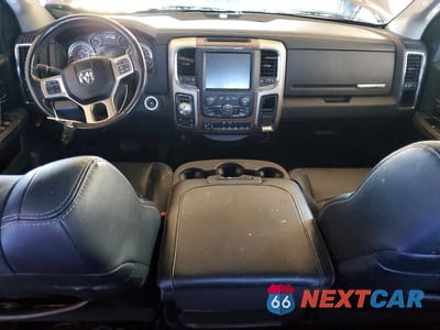 Zdjęcie 8 z 12 samochodu: 2017 RAM 1500 LARAMIE VIN:1C6RR7NTXHS660613 - miniatura