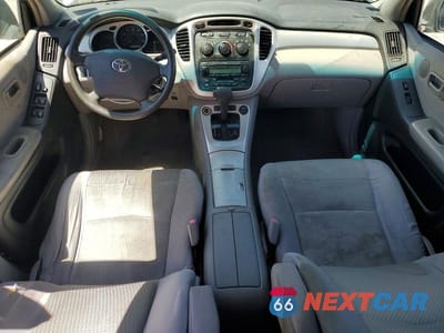 Zdjęcie 8 z 13 samochodu: 2005 TOYOTA HIGHLANDER BASE VIN:JTEGP21A150068744 - miniatura