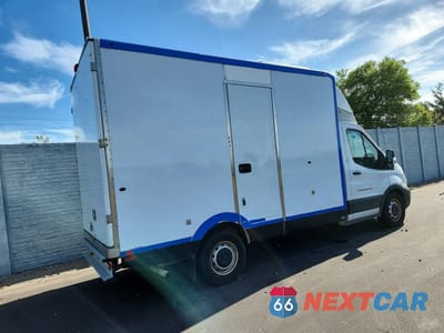 Trzecie zdjęcie samochodu z tyłu: 2020 FORD TRANSIT T-350 VIN:1FDBW5Z81LKB80381 - miniatura
