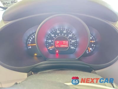 Zdjęcie 9 z 11 samochodu: 2015 KIA SOUL BASE VIN:KNDJN2A29F7228905 - miniatura