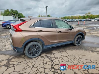 Trzecie zdjęcie samochodu z tyłu: 2019 MITS ECLIPSE CR VIN:JA4AT4AA7KZ019793 - miniatura